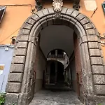 Le Dame نابولي