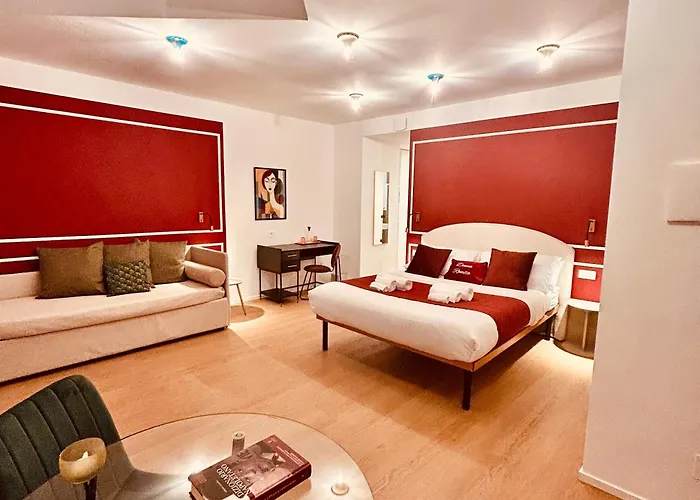 Le Dame نابولي